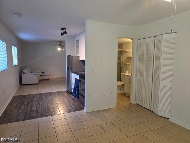 Building Photo - 8162 Country Rd