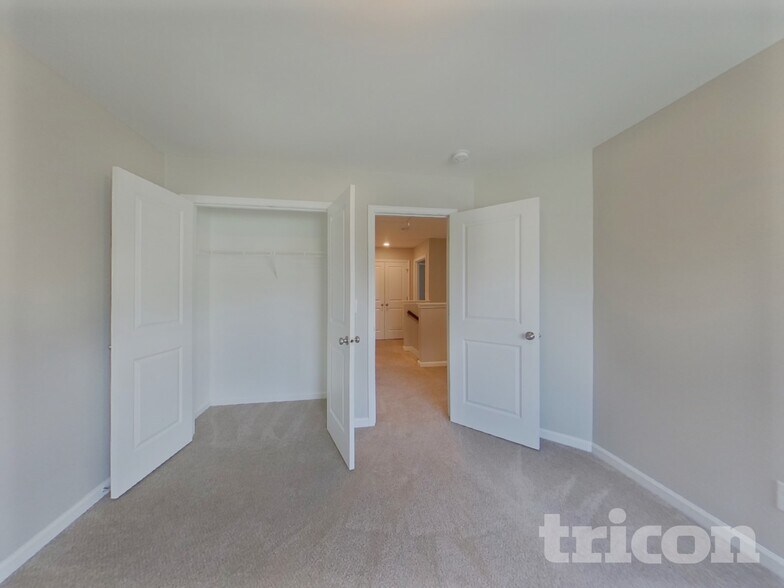 Building Photo - 285 Turnfield Dr.