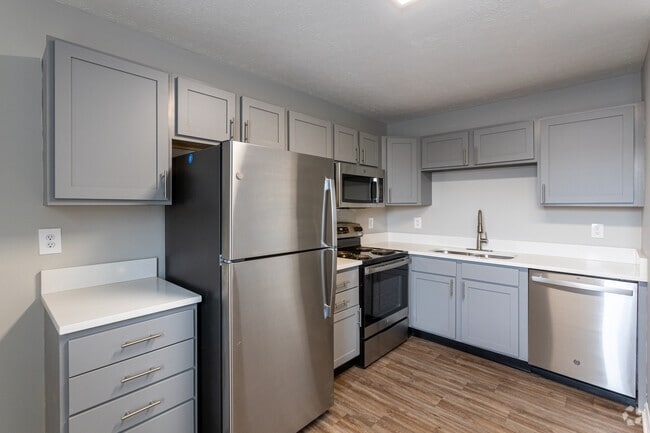 Interior Photo - z-120125-Elevation Stonestreet