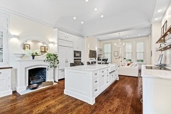 Building Photo - 57 Monmouth St