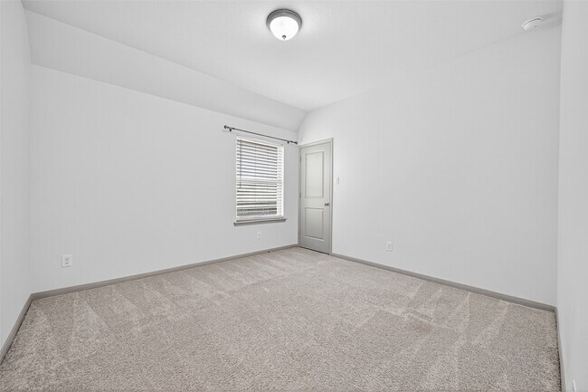 Building Photo - 9702 Lauren Briar Ln