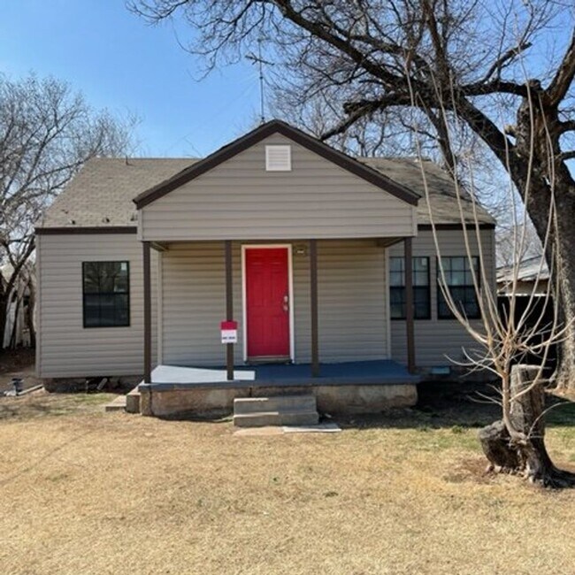 Building Photo - 1308 Virginia Ave