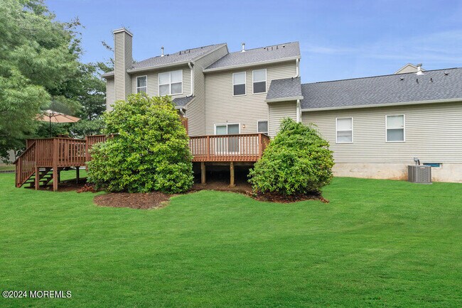 Building Photo - 87 Richmond Ct S