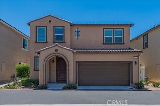 Building Photo - 40277 Birchfield Dr
