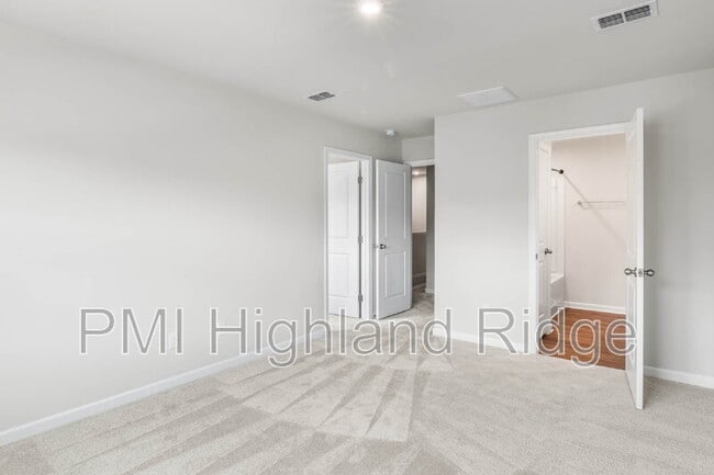 Building Photo - 828 Knox Crst