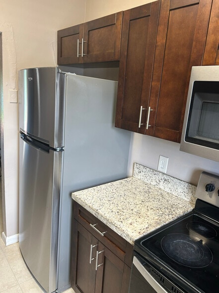 Building Photo - 3033 NW 204th Terrace