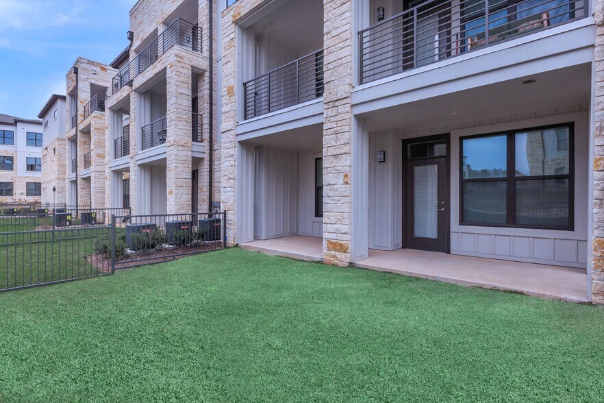 Building Photo - TruNorth at Bulverde