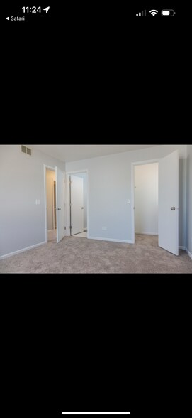 Building Photo - 681 Thorntree Ct