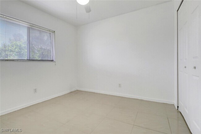 Building Photo - 765 Aprile Ave S
