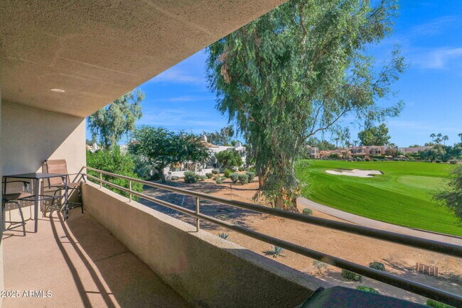 Building Photo - 7760 E Gainey Ranch Rd