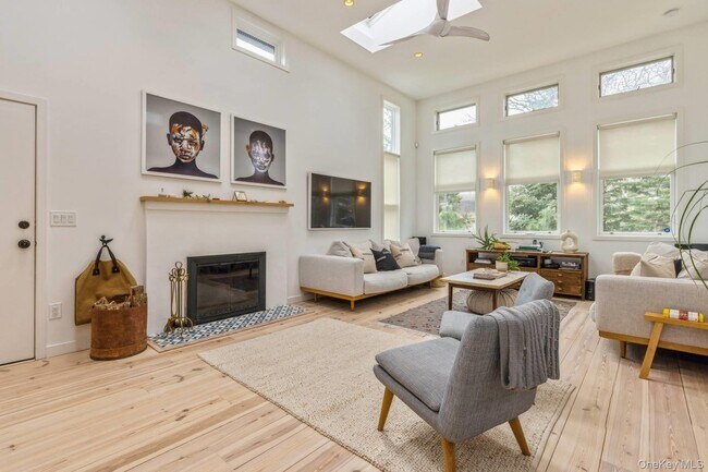 Building Photo - 85 Camberly Rd