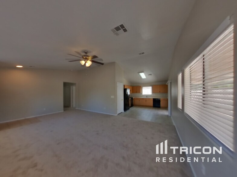 Building Photo - 6225 Grizzly Gorge St