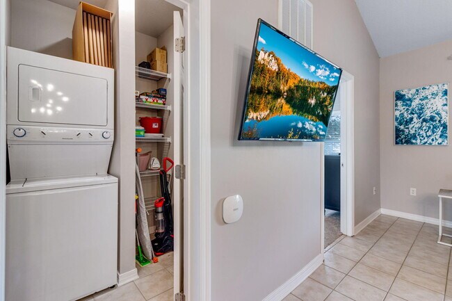 Building Photo - 34 Heron's Watch Way