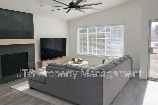 Building Photo - 1761 Klamath River Dr