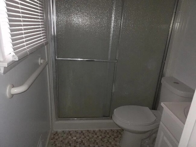 Building Photo - 7823 Perry Rd