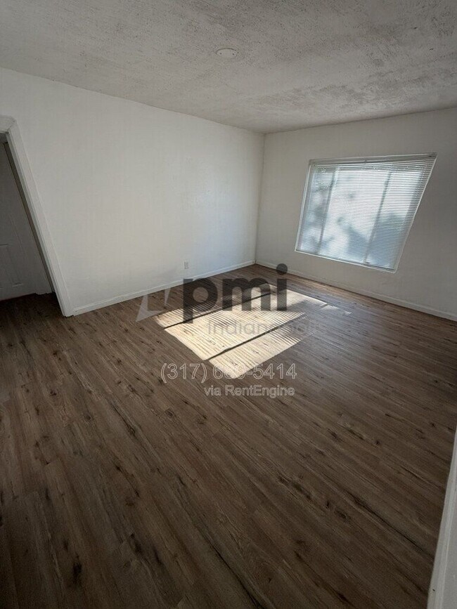 Building Photo - 1324 Brandt Dr