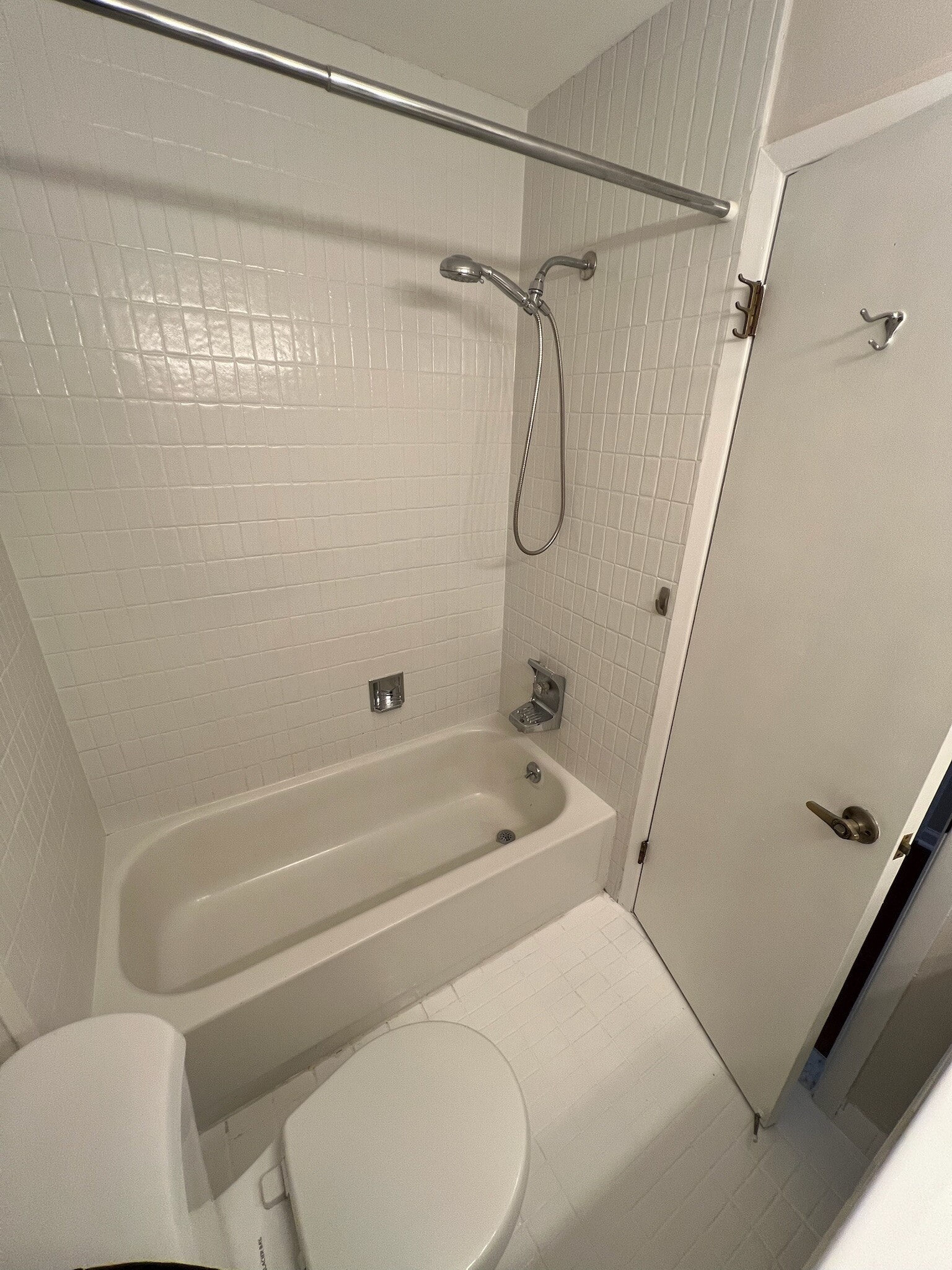 Building Photo - 18411 University Park Dr