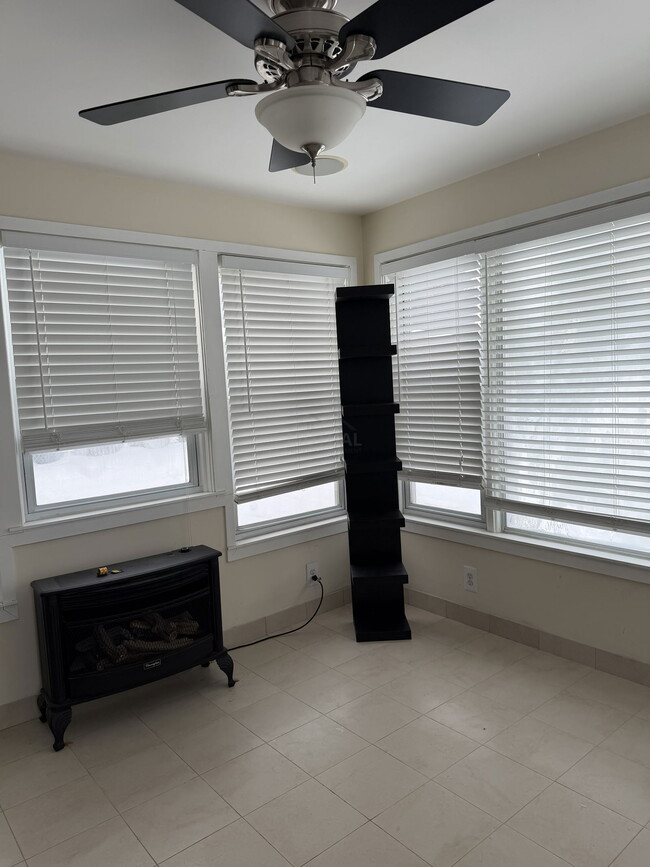 Building Photo - 33042 Slocum Dr