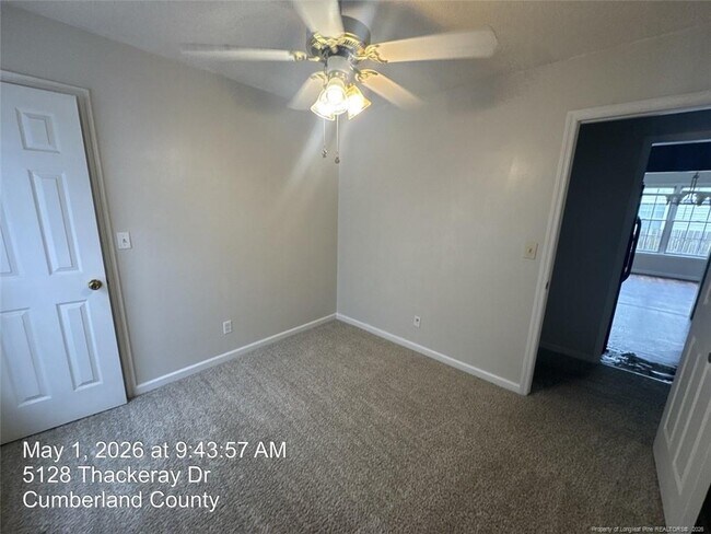 Building Photo - 5128 Thackeray Dr