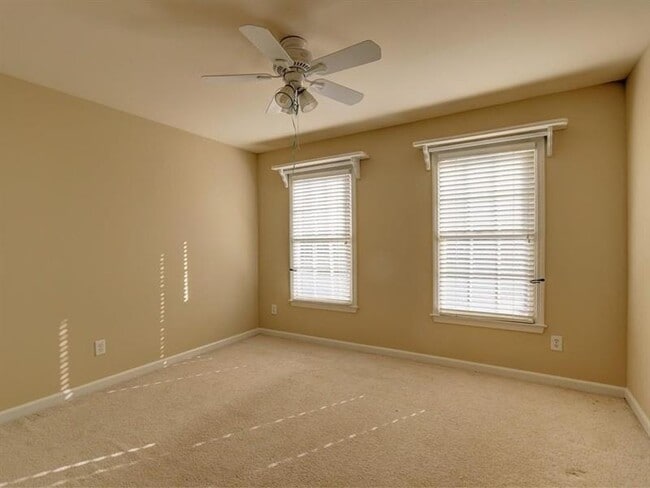 Building Photo - 515 Mellbrook Ln