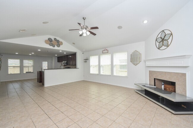 Building Photo - 18302 Mable Pond Ln