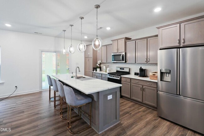 Building Photo - 396 Bent Willow Dr