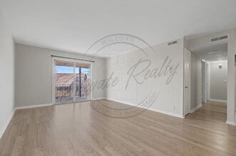 Building Photo - Two Bedroom Condo, 2nd Floor, across from Madison Park with stackable washer/dryer!