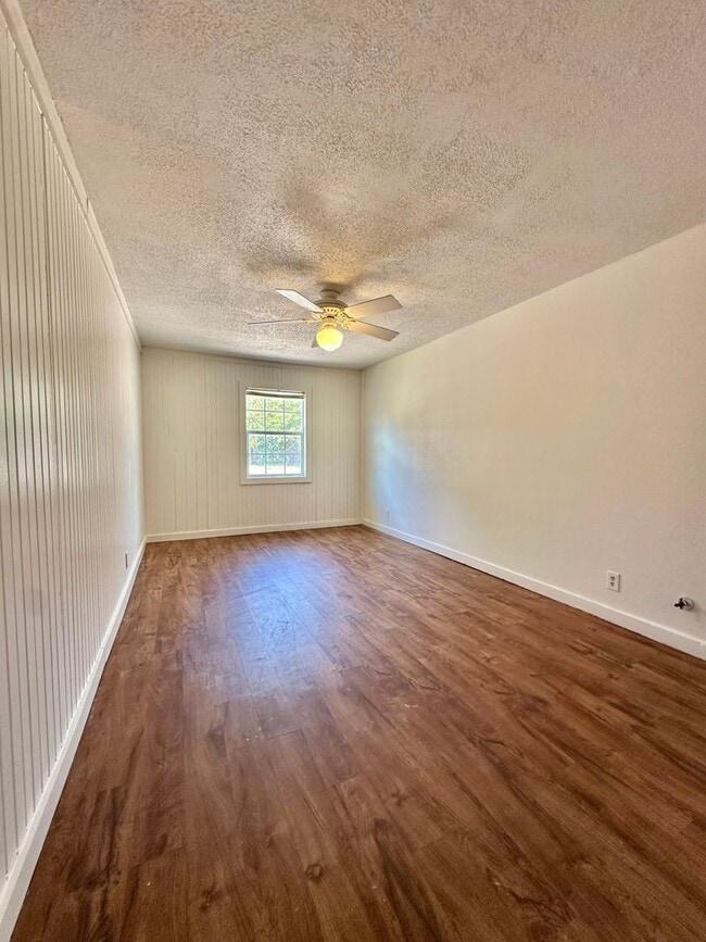 Building Photo - COMING SOON - Large 4 Bedroom Santa Rita H...