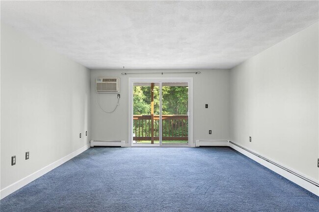 Building Photo - 555 Diamond Hill Rd