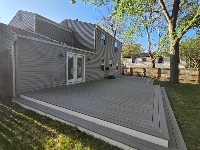 Building Photo - 6413 Deer Ridge Ln