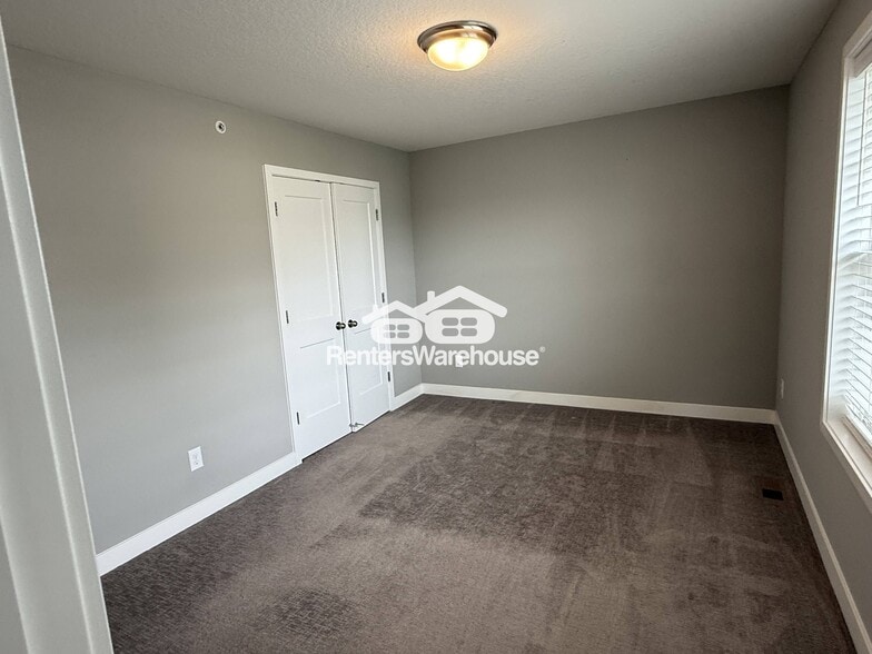 Building Photo - 5651 Cattail Ct NE