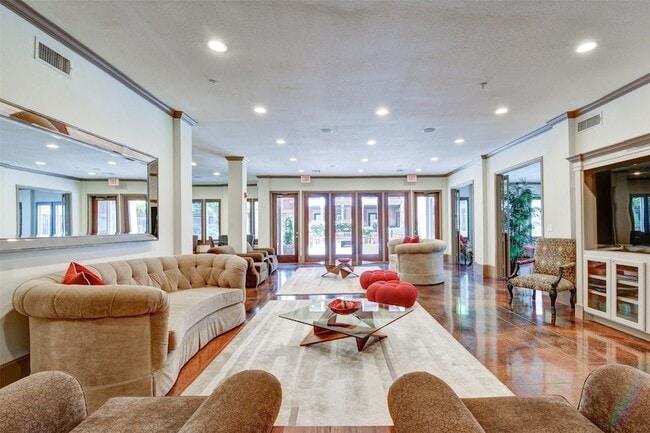 Building Photo - 2400 McCue Rd