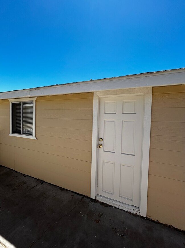 Building Photo - 2764 Wilma St