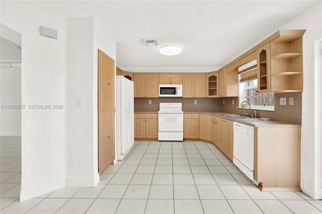 Building Photo - 16301 SW 100th Terrace