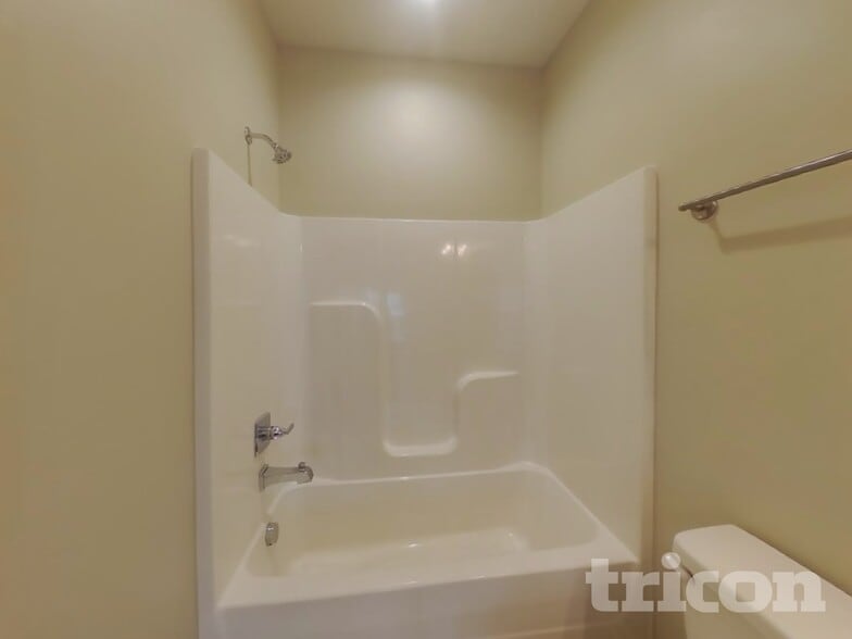 Building Photo - 125 Hickory Sta Ln