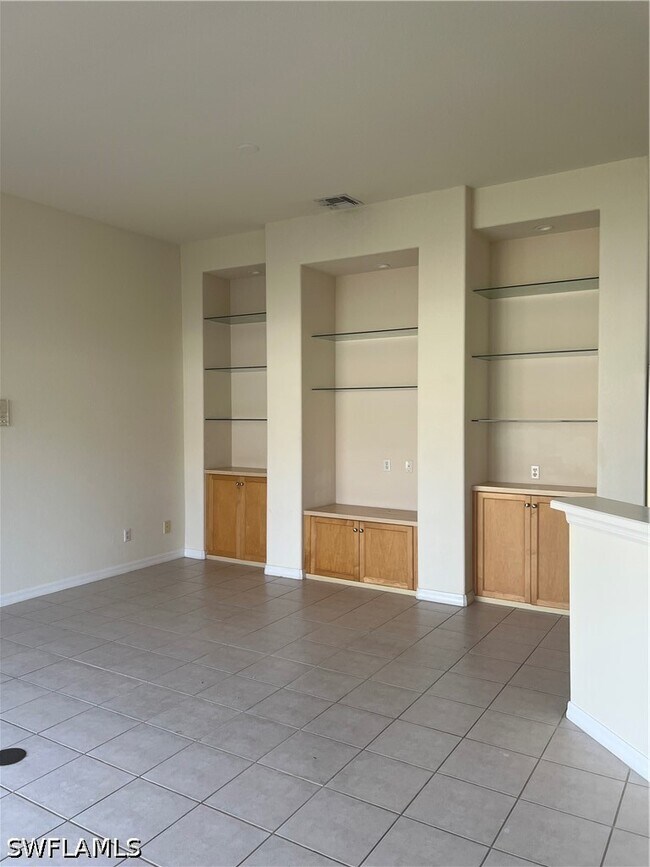 Building Photo - 3414 Marbella Ct
