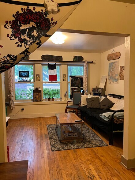 Building Photo - 1314 Williamson St