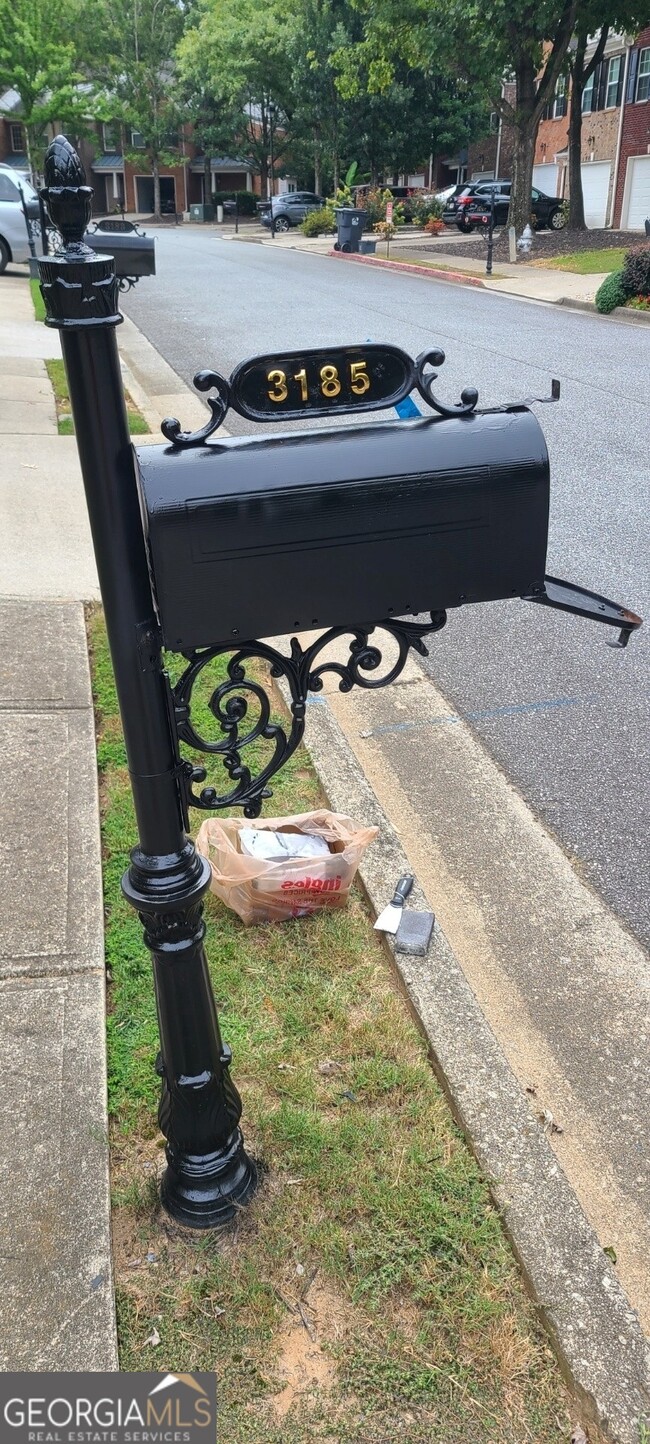 Building Photo - 3185 Glenloch Pl