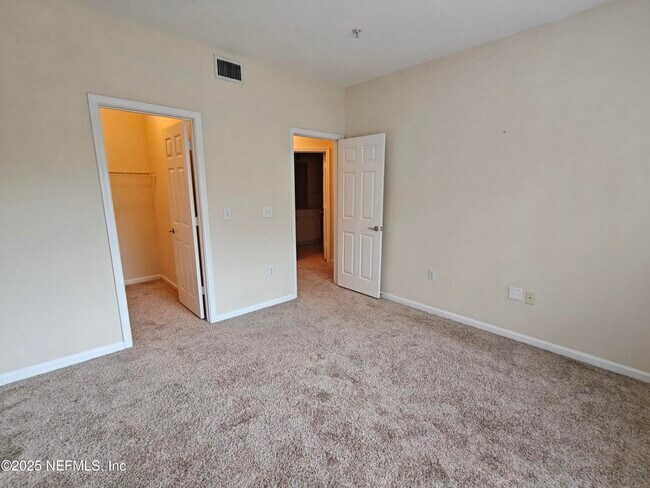 Building Photo - 10075 GATE N Pky