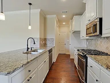 Building Photo - 15326 Jen Lee Dr