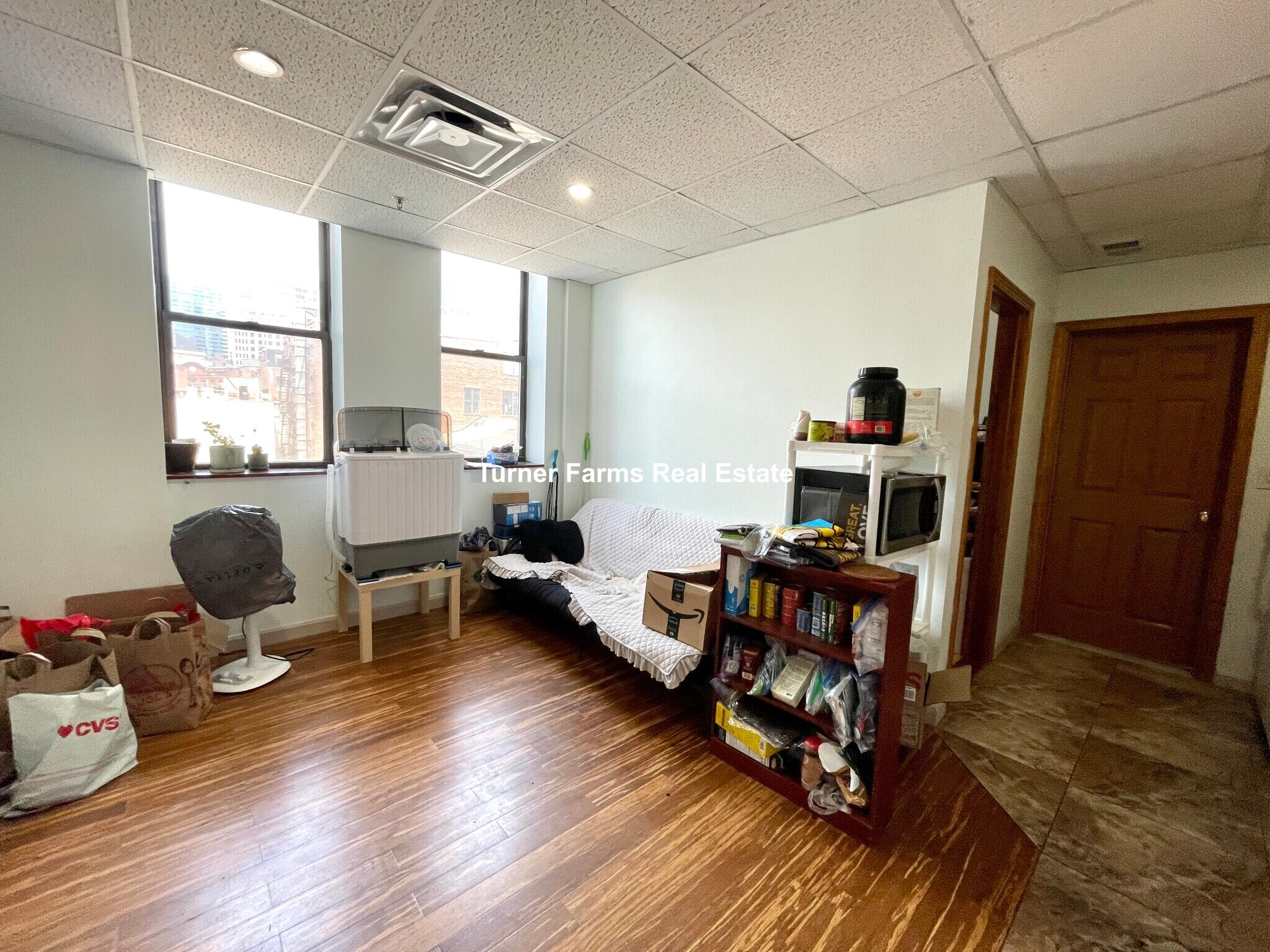 Building Photo - 72 Kneeland St