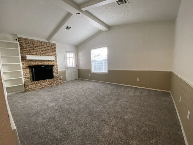 Building Photo - 928 Jona Kay Terrace