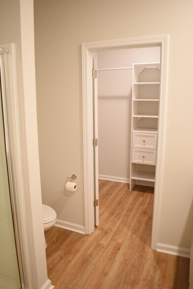 Building Photo - 1070 Clapboard Ln