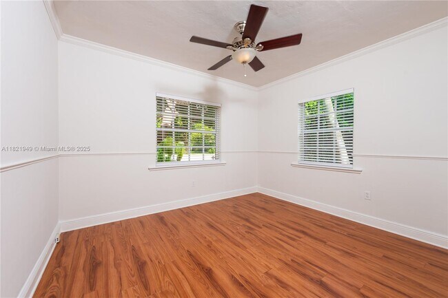 Building Photo - 5490 SW 57th Ave