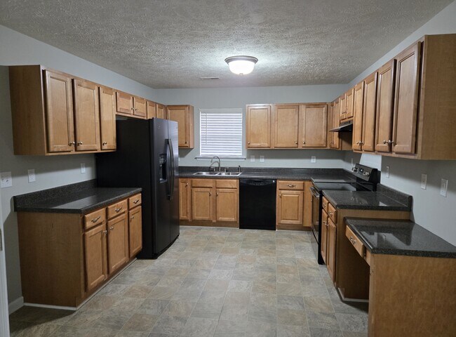 Building Photo - 1315 Auldridge Dr