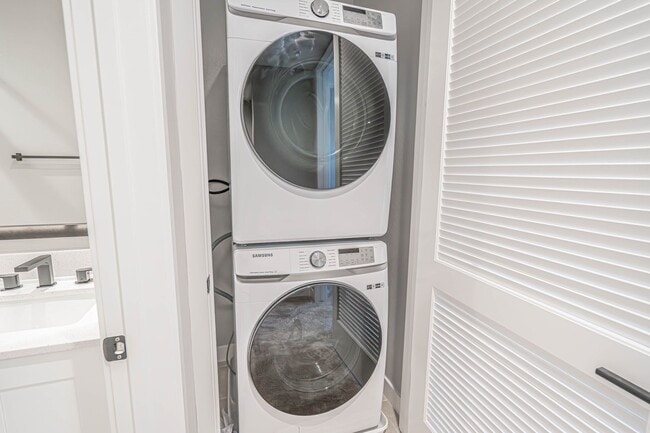 Building Photo - New Construction  Walnut Place - 4 Bedroom Townhome for Rent in Gardena!