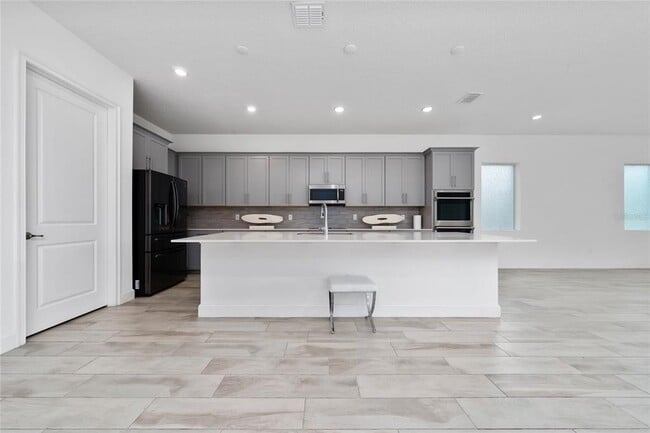 Building Photo - 7687 Bowery Dr
