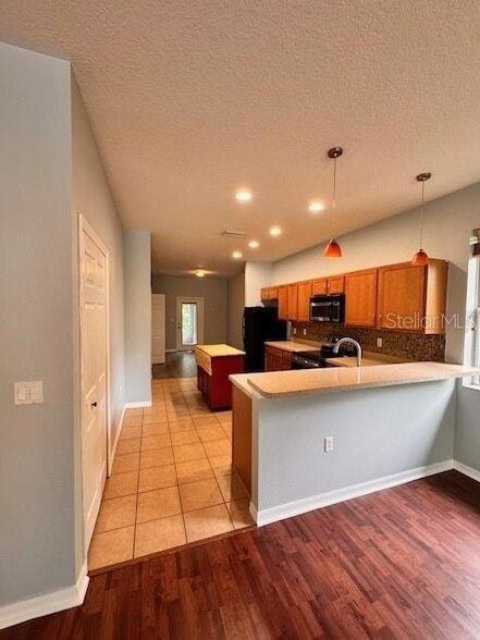 Building Photo - 8003 N Alaska St