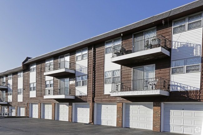 Building Photo - Briargate Apartments