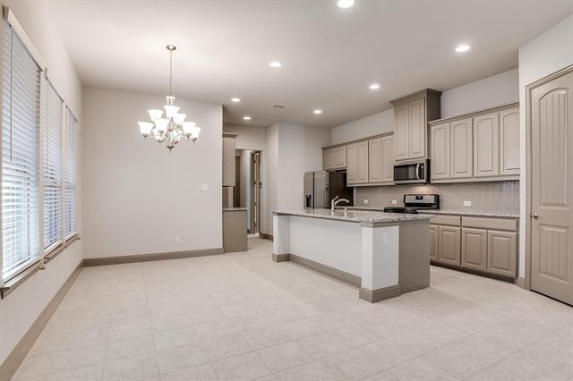 Building Photo - 7685 Regal Ln